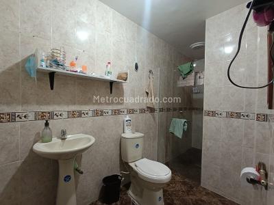 Casa de 5 alcobas en venta en Belen San Bernardo, Medellín, 362 m² · foto 4 de 18
