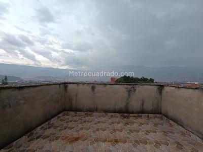 Casa de 5 alcobas en venta en Belen San Bernardo, Medellín, 362 m² · foto 6 de 18
