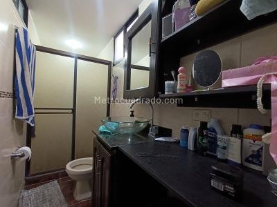 Casa de 5 alcobas en venta en Belen San Bernardo, Medellín, 362 m² · foto 7 de 18