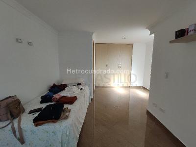 Apartamento de 3 alcobas en venta en Belen Granada, Medellín, 124 m² · foto 12 de 16