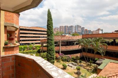 Apartamento en venta en Los Colores, Medellín · foto 11 de 11