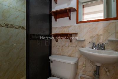 Apartamento en venta en Los Colores, Medellín · foto 8 de 11