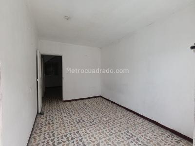 Apartamento de 3 alcobas en venta en Robledo Kenedy, Medellín, 68 m² · foto 4 de 8
