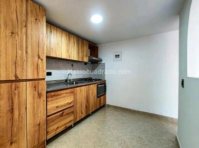 Casa de 3 alcobas en venta en La Mota, Medellín, 85 m² · foto 2 de 10