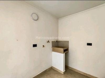 Casa de 3 alcobas en venta en La Mota, Medellín, 85 m² · foto 10 de 10