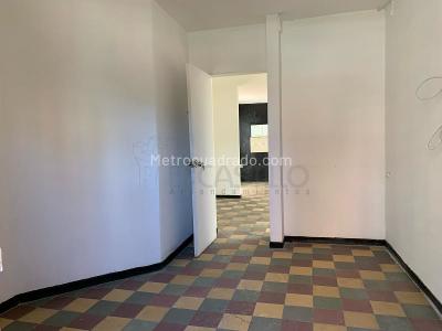 Casa de 5 alcobas en venta en Belen Los Alpes, Medellín, 344 m² · foto 4 de 20
