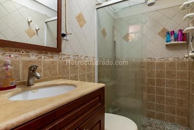 Casa de 4 alcobas en venta en La Castellana, Medellín, 242 m² · foto 15 de 20