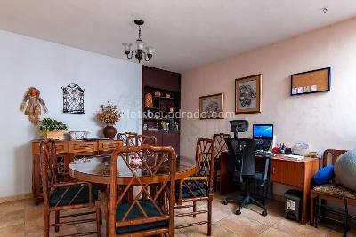 Casa de 4 alcobas en venta en La Castellana, Medellín, 242 m² · foto 5 de 20