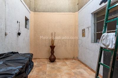 Casa de 4 alcobas en venta en La Castellana, Medellín, 242 m² · foto 9 de 20
