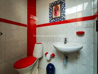 Casa de 4 alcobas en venta en Belen Las Mercedes, Medellín, 115 m² · foto 13 de 16