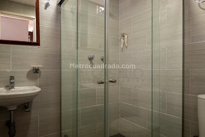 Apartamento en venta en La Almeria, Medellín · foto 18 de 20