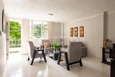 Apartamento en venta en La Almeria, Medellín · foto 3 de 20
