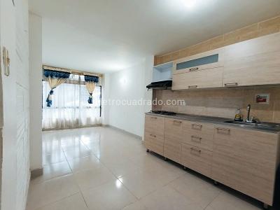 Apartamento de 2 alcobas en venta en La Floresta, Medellín, 50 m² · foto 2 de 9