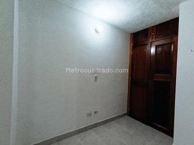 Apartamento de 2 alcobas en venta en La Floresta, Medellín, 50 m² · foto 5 de 9