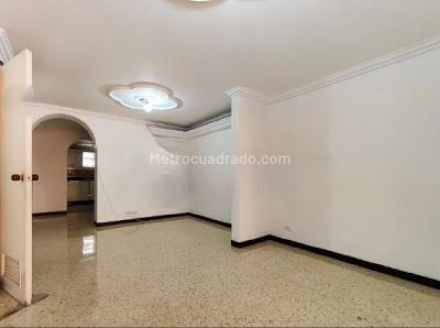 Casa de 4 alcobas en venta en La Mota, Medellín, 180 m² · foto 3 de 11