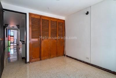 Casa de 4 alcobas en venta en La Mota, Medellín, 180 m² · foto 6 de 11