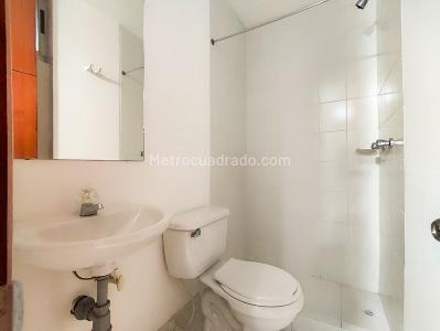 Apartamento de 2 alcobas en arriendo en El Poblado, Medellín, 120 m² · foto 12 de 16