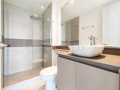 Apartamento de 2 alcobas en arriendo en Castropol, Medellín, 105 m² · foto 14 de 15