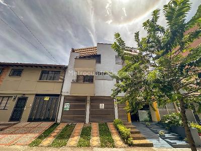 Apartamento en arriendo en Laureles Nogal, Medellín · foto 2 de 20