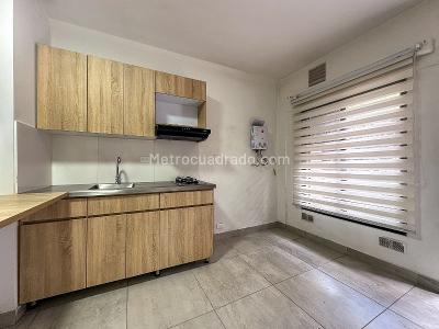 Apartaestudio en arriendo en La Almeria, Medellín, 43 m² · foto 4 de 9