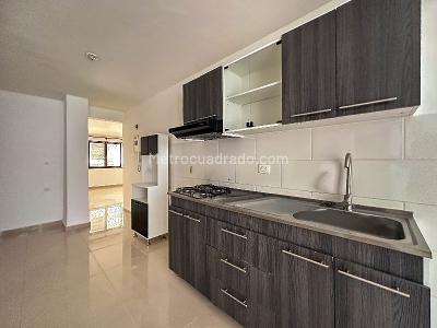 Apartamento de 2 alcobas en arriendo en Laureles, Medellín, 125 m² · foto 3 de 10