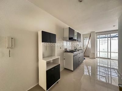 Apartamento de 2 alcobas en arriendo en Laureles, Medellín, 125 m² · foto 4 de 10