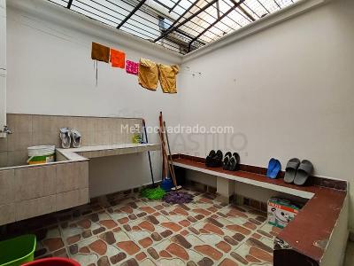 Apartamento de 4 alcobas en arriendo en Florida Nueva, Medellín, 130 m² · foto 11 de 11