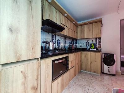 Apartamento de 4 alcobas en arriendo en Florida Nueva, Medellín, 130 m² · foto 9 de 11