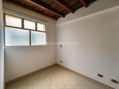Apartamento de 4 alcobas en arriendo en El Velodromo, Medellín, 120 m² · foto 5 de 16