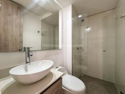 Apartamento de 3 alcobas en arriendo en Las Lomitas, Sabaneta, 70 m² · foto 12 de 13