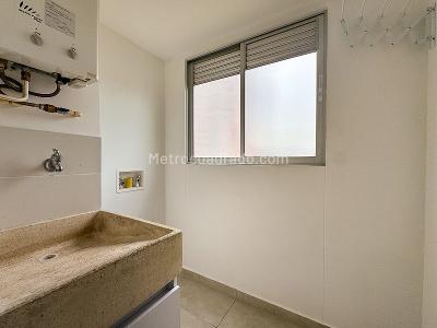 Apartamento de 3 alcobas en arriendo en Las Lomitas, Sabaneta, 70 m² · foto 13 de 13