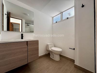 Apartamento de 3 alcobas en arriendo en El Tesoro, Medellín, 115 m² · foto 13 de 15
