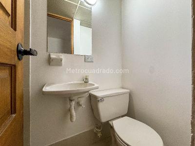 Apartamento de 3 alcobas en arriendo en El Tesoro, Medellín, 115 m² · foto 14 de 15