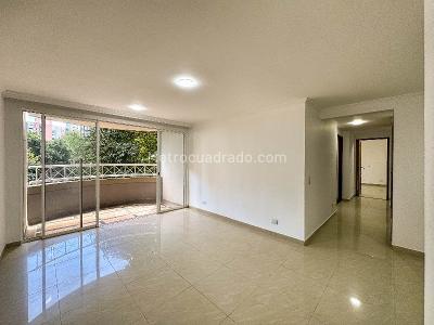 Apartamento de 3 alcobas en arriendo en El Tesoro, Medellín, 115 m² · foto 4 de 15