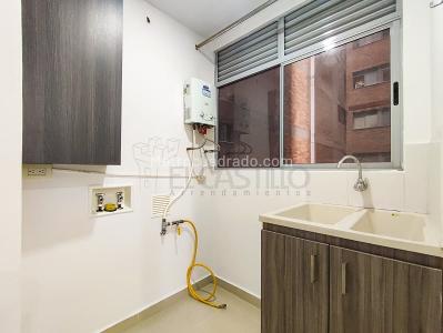 Apartamento de 2 alcobas en arriendo en Ciudad Del Rio, Medellín, 72 m² · foto 10 de 14