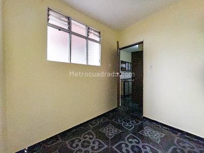 Casa de 5 alcobas en arriendo en Prado Centro, Medellín, 150 m² · foto 13 de 18