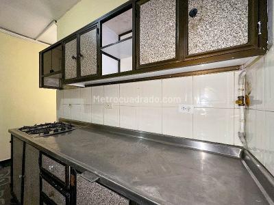 Casa de 5 alcobas en arriendo en Prado Centro, Medellín, 150 m² · foto 6 de 18