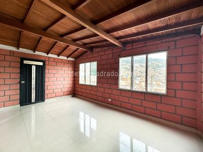 Apartamento de 2 alcobas en arriendo en Girardot, Medellín, 72 m² · foto 2 de 9