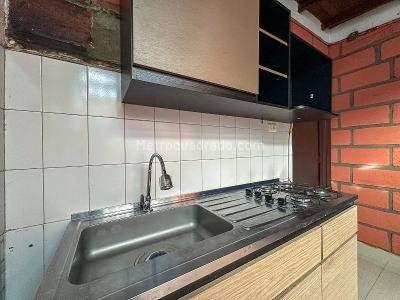 Apartamento de 2 alcobas en arriendo en Girardot, Medellín, 72 m² · foto 5 de 9