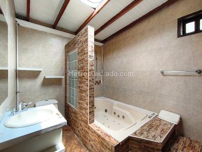 Apartamento de 2 alcobas en arriendo en Belen Malibu, Medellín, 60 m² · foto 7 de 7