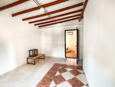 Apartamento de 2 alcobas en arriendo en Belen Malibu, Medellín, 60 m² · foto 3 de 7