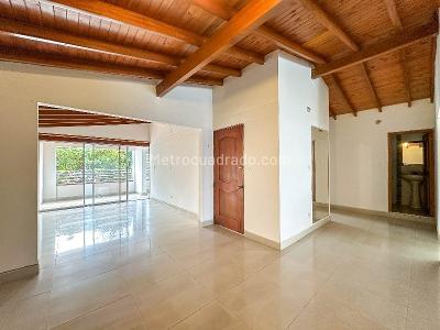 Apartamento de 4 alcobas en arriendo en Rosales, Medellín, 134 m² · foto 3 de 14