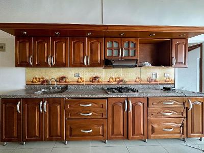 Apartamento de 4 alcobas en arriendo en Rosales, Medellín, 134 m² · foto 4 de 14