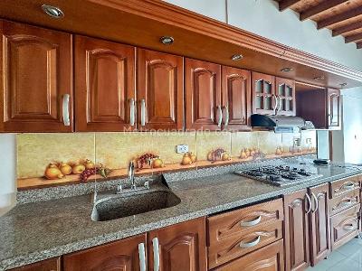 Apartamento de 4 alcobas en arriendo en Rosales, Medellín, 134 m² · foto 5 de 14