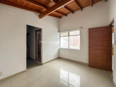 Apartamento de 4 alcobas en arriendo en Rosales, Medellín, 134 m² · foto 9 de 14