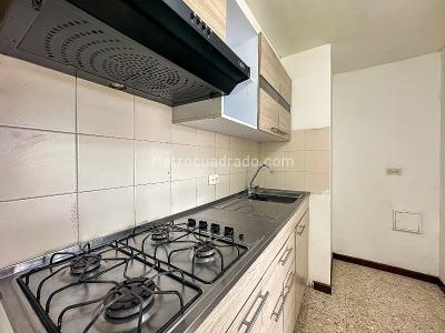 Apartamento de 3 alcobas en arriendo en Belen Parque, Medellín, 65 m² · foto 2 de 11
