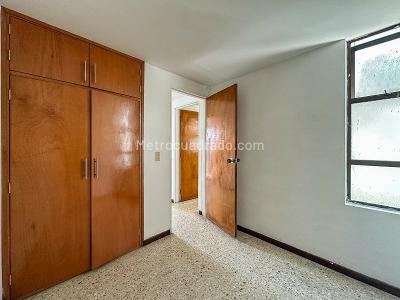 Apartamento de 3 alcobas en arriendo en Belen Parque, Medellín, 65 m² · foto 6 de 11