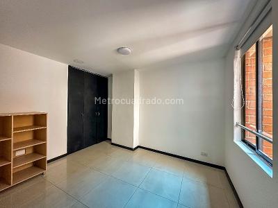Apartamento de 3 alcobas en arriendo en Laureles, Medellín, 110 m² · foto 8 de 12
