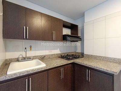Apartamento de 1 alcoba en arriendo en El Velodromo, Medellín, 46 m² · foto 5 de 9