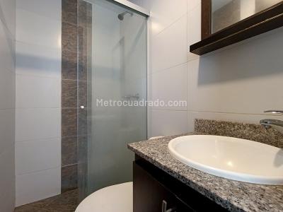 Apartamento de 1 alcoba en arriendo en El Velodromo, Medellín, 46 m² · foto 8 de 9
